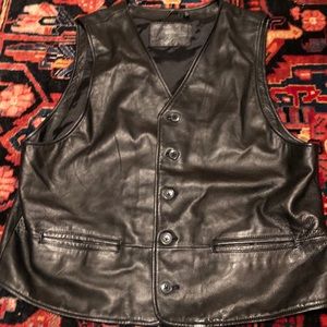 Men’s used black leather vest